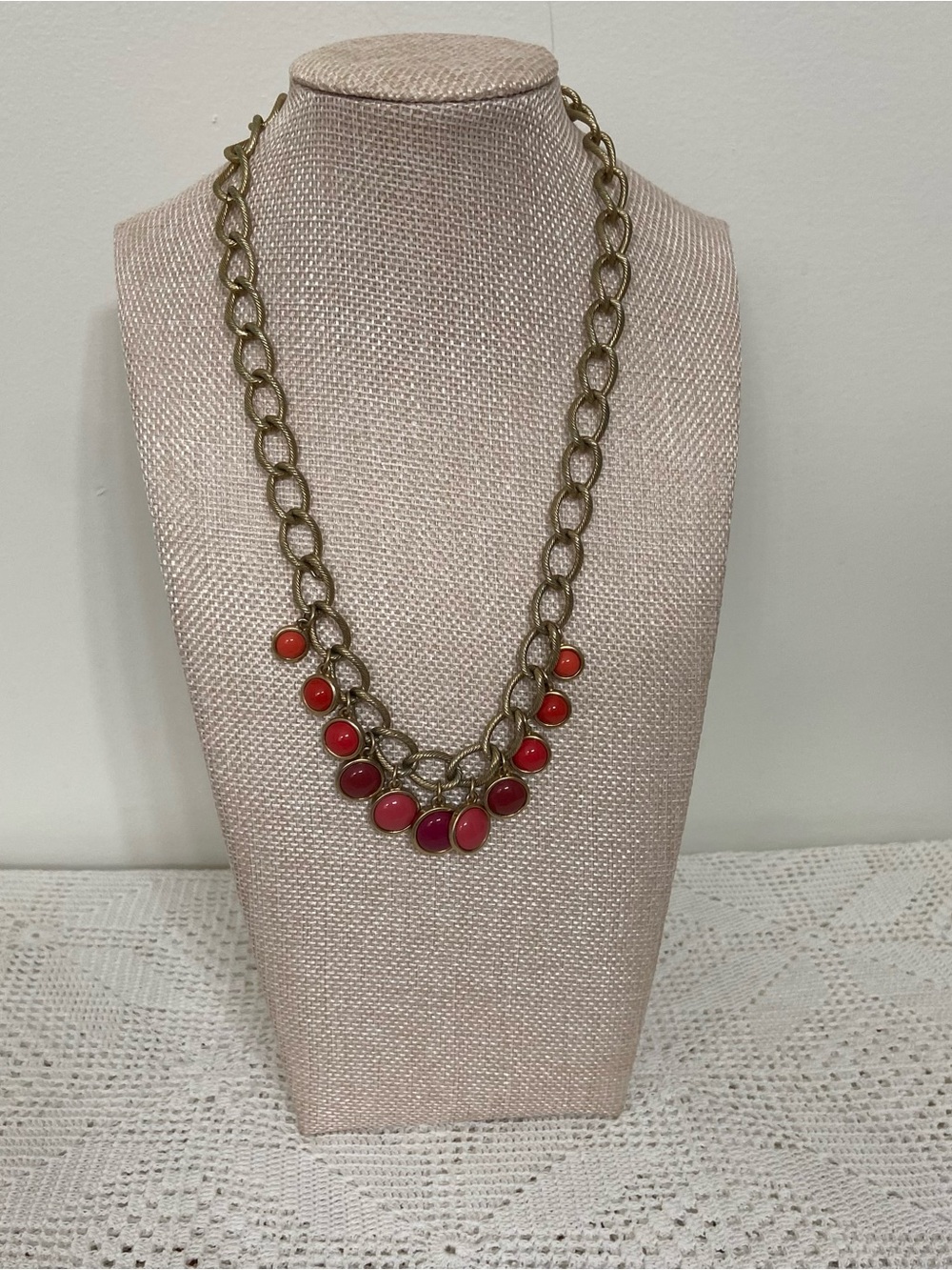 Talbots Gold Tone Pink Coral Cabochon Charm Statement Necklace Adjustable 19”